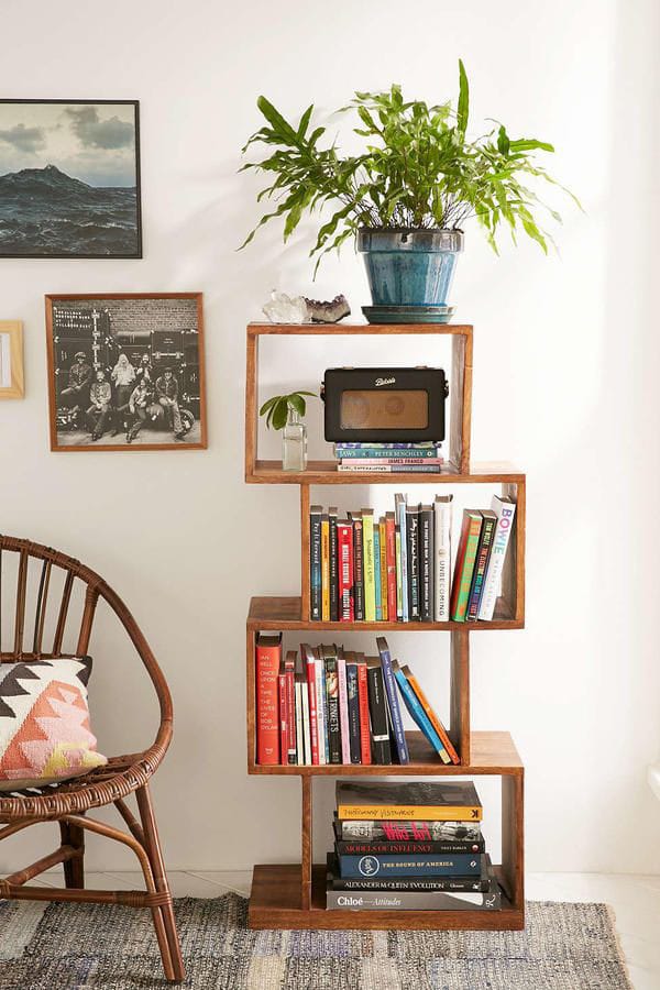 Mimimalistic Bookshelf for Office